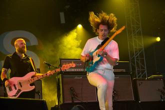 idles (3)