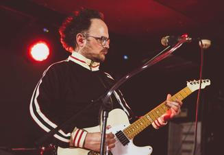 FOUR_STROKE_BARON-2