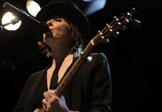 Suzanne Vega-3