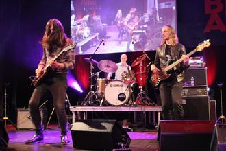Marcus Bonfanti band and Paddy Milner (3)