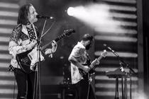 02_Two Door Cinema Club