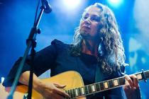 bluesalive2018-15-joan-osborne (1)