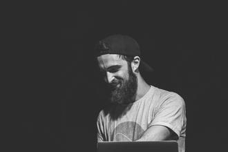 01_Thomas Barrandon