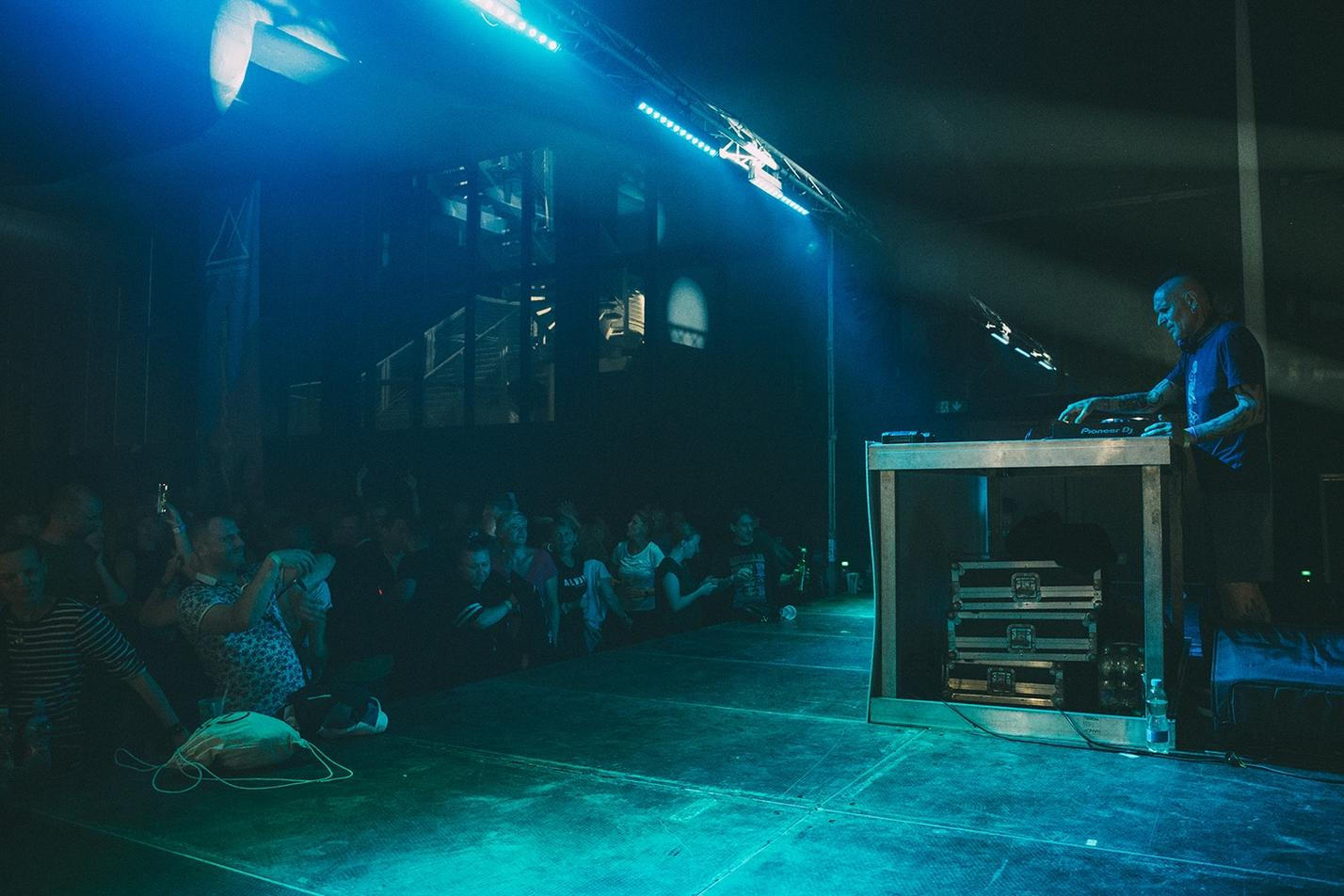 DJ Tráva