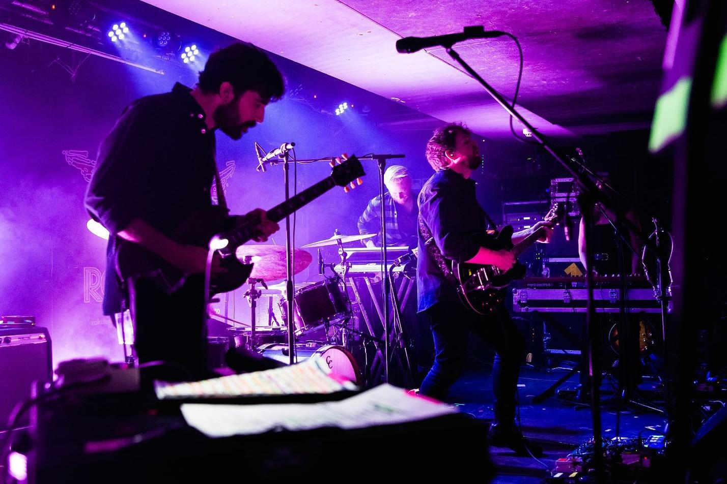 07_thepaperkites
