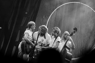 Larkin Poe_05