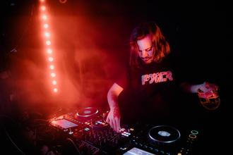 Nevertouch-3