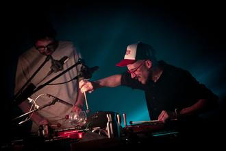 Sylvain Chauveua & Esemble 0