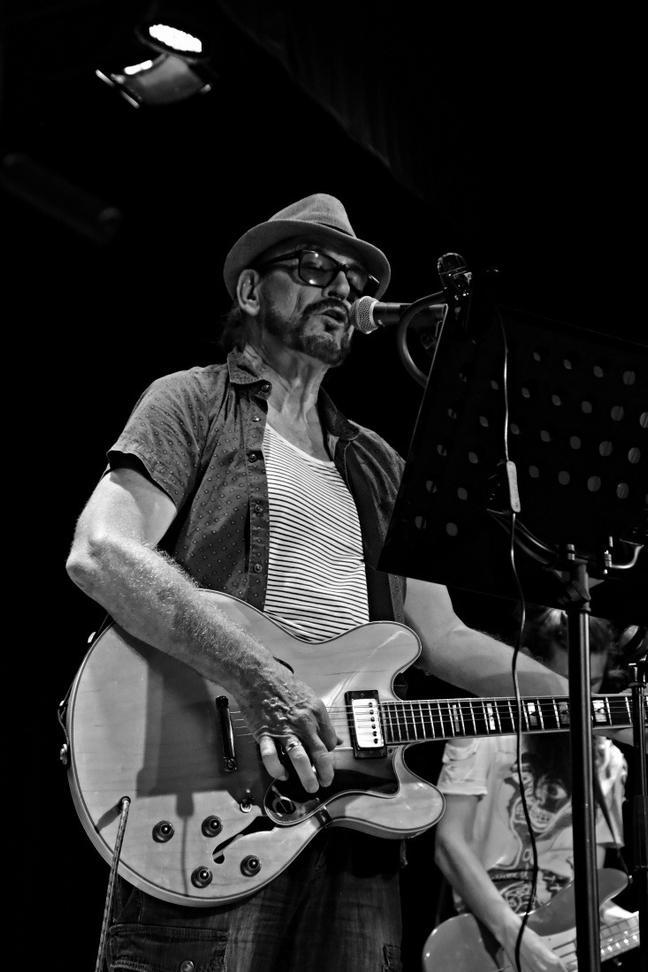 26-Band Of Heysek+Phil Shoenfelt
