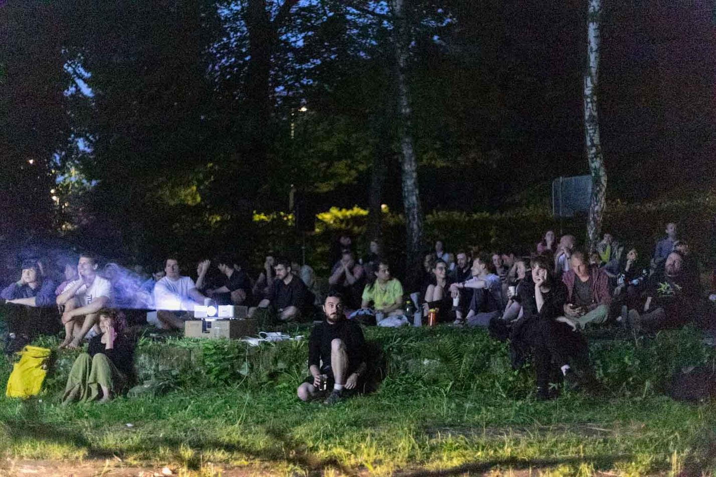 Projekce v letním kině pod přehradou
