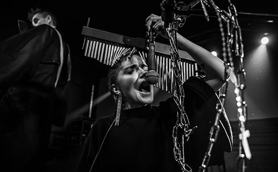 fullmoonzine.cz