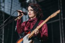 metronome_anna calvi-2