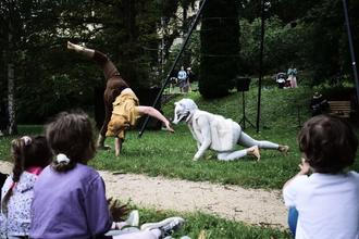 Feel the Universe Circus Company - Vlez v les 2
