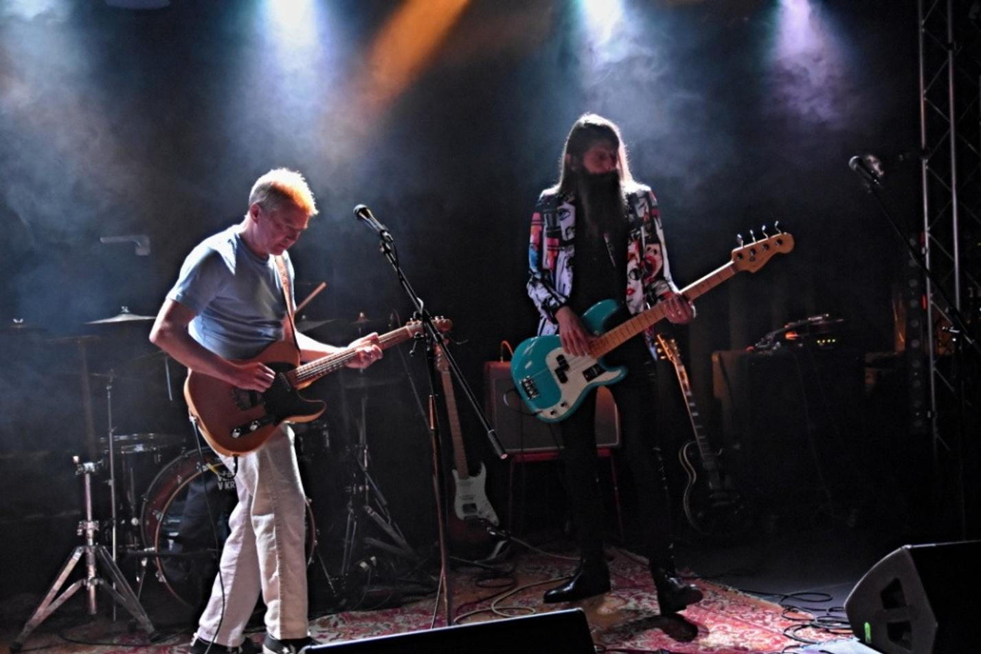 1-Band Of Heysek