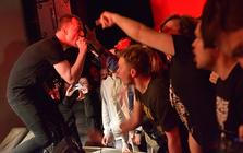 009_Touché Amoré
