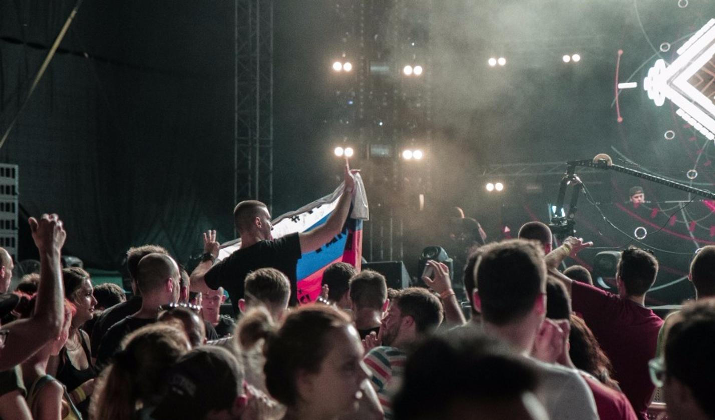 13_Neon Festival