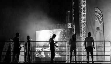 06_Neon Festival