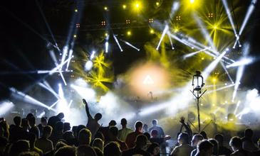 12_Neon Festival