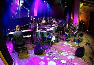 Jazz-Dock-Orchestra-3