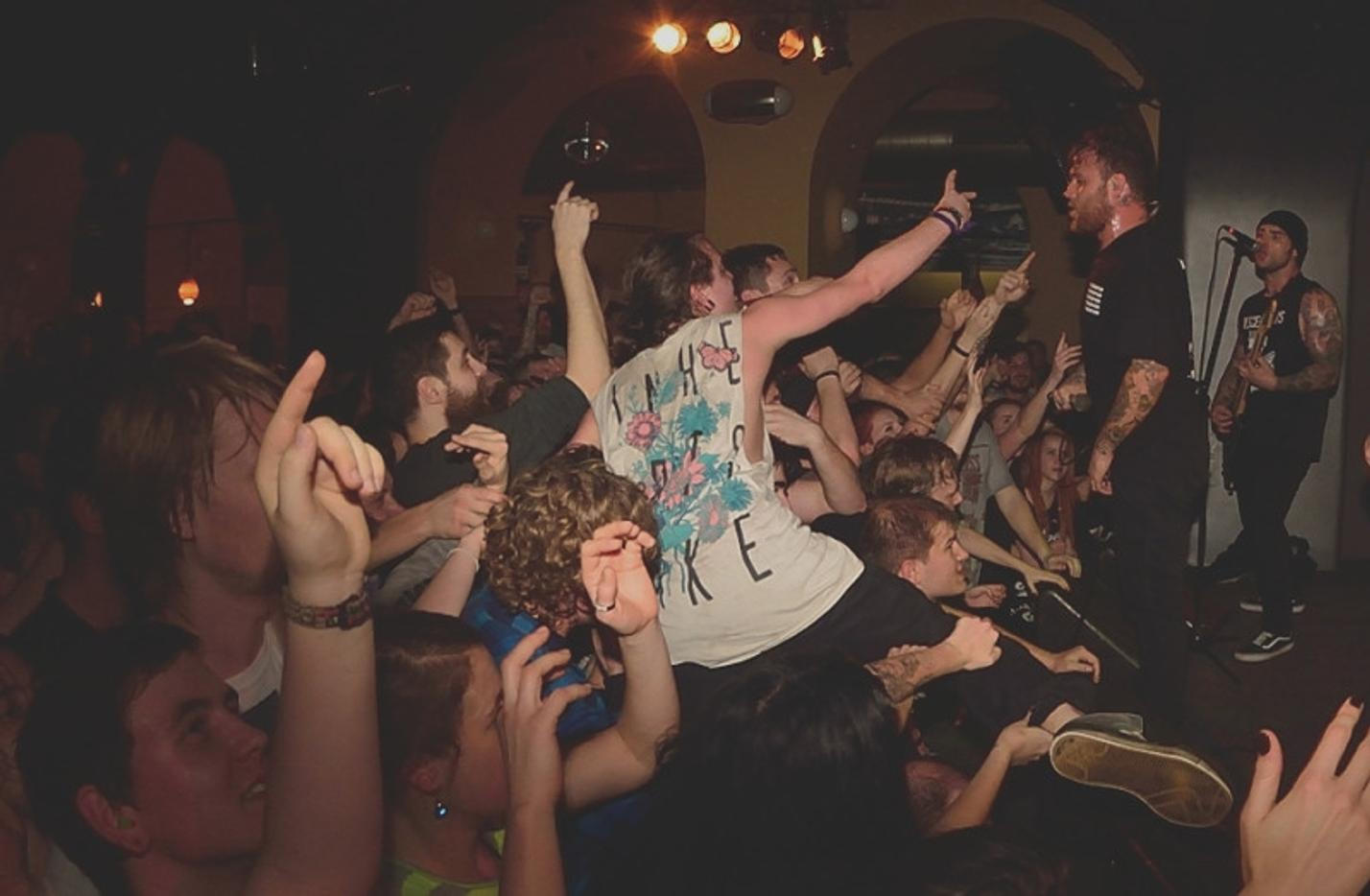 039_Stick to Your Guns