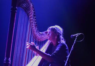 Mary Lattimore 01
