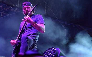 048_Parkway Drive