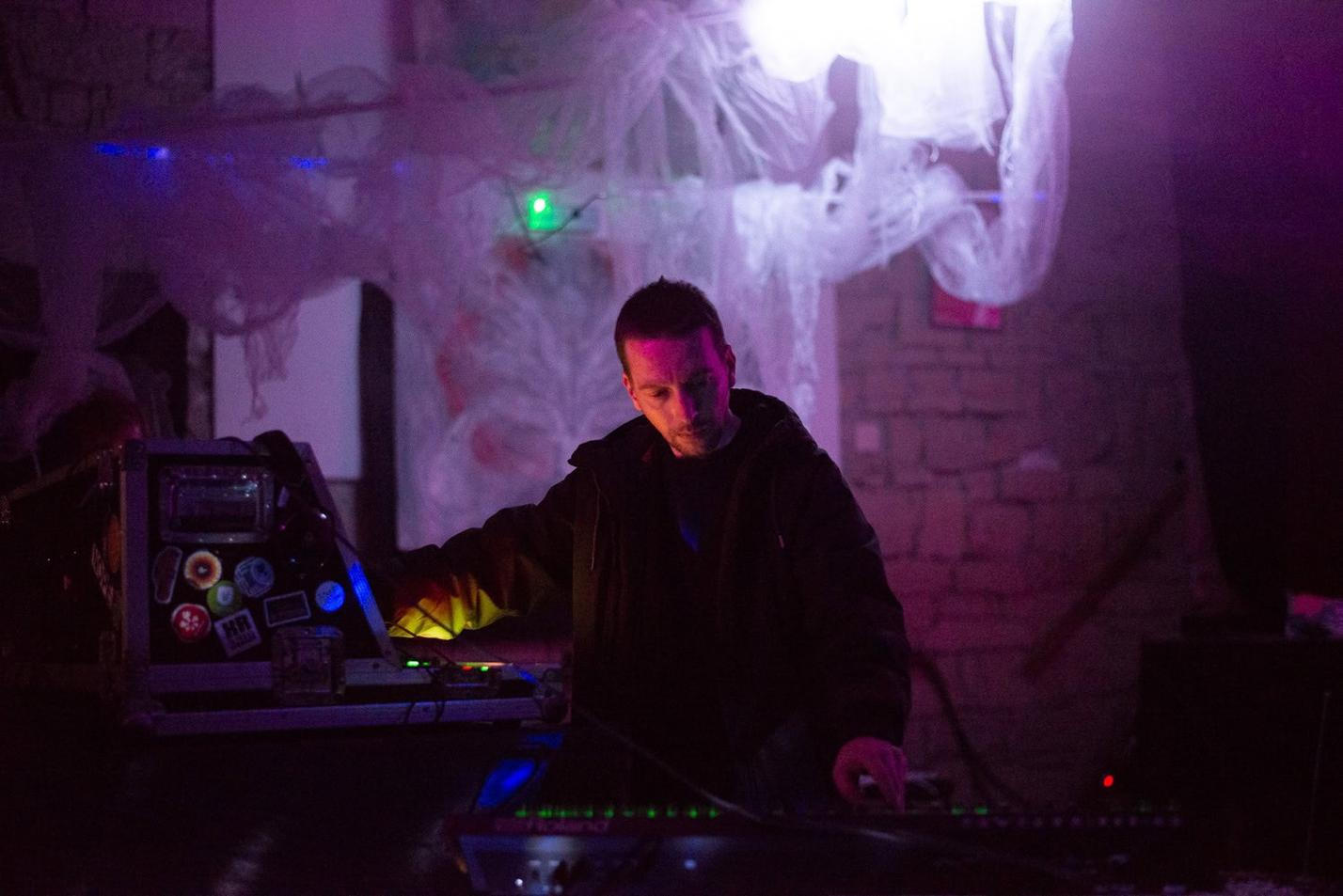 Records + Detlef Camp - techno - live set