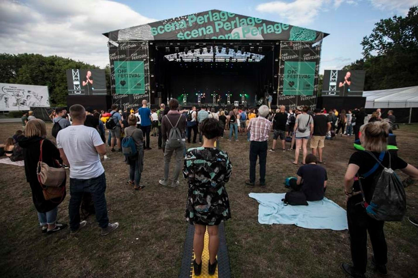 Perlage Stage_Babu Król i Smutne Piesonki