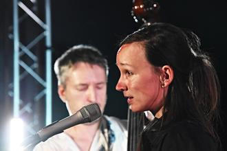 Marie Puttnerová s kapelou (6)
