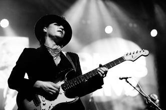 ANA POPOVIC 1