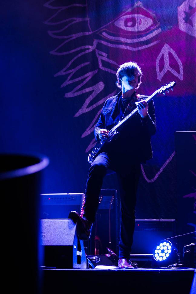 ALL THEM WITCHES04