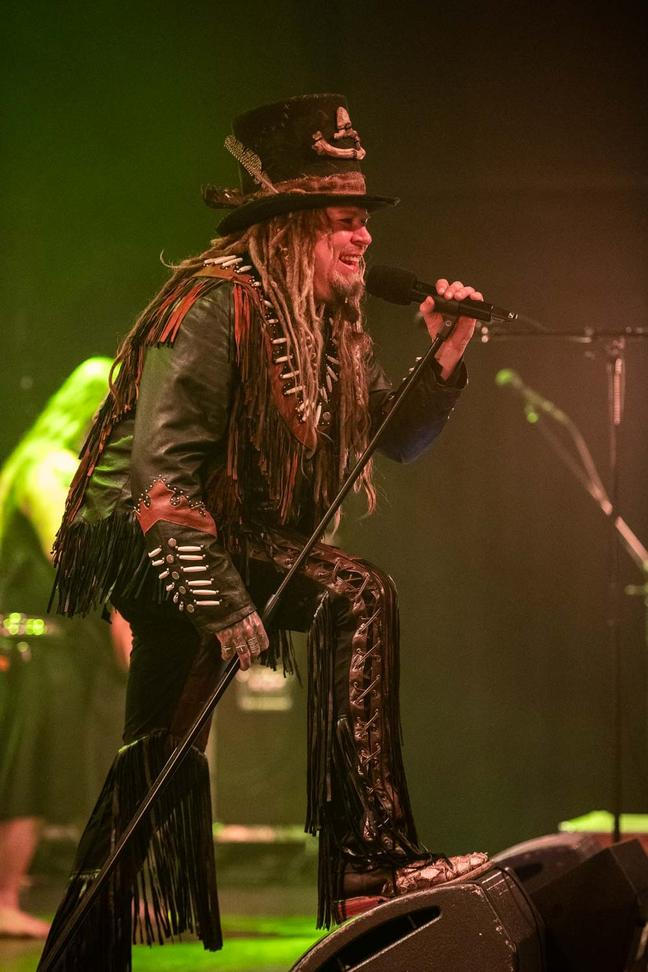 27-KORPIKLAANI-4