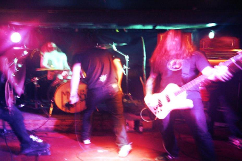 fullmoonzine.cz