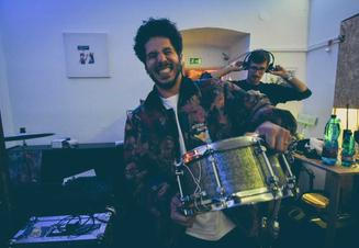Madhouse ve studiu 3 (1)