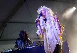 06_Jenny_Hval_Off_2016