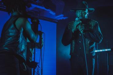 young fathers_-14