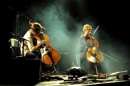 fullmoonzine.cz