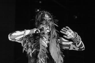 Grace Jones - V