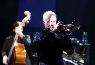 02_Botti and band