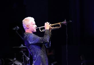 07_Botti and band