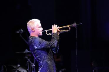 07_Botti and band