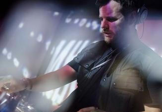01 Mike Skinner_Floe Fotography