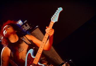 Adrian Belew 12