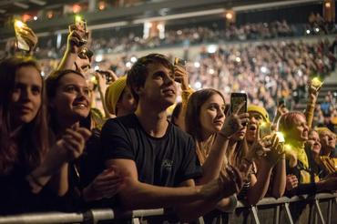 Fans (1)