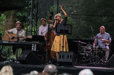 Szidi Tobias