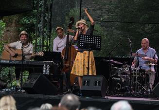 Szidi Tobias