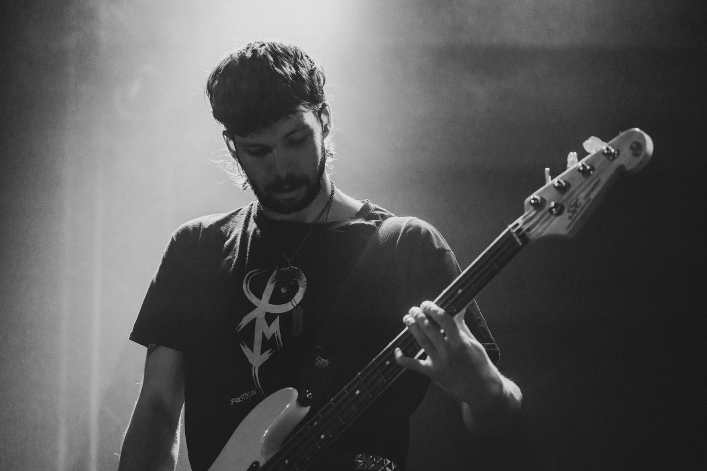 Fourstrings_1