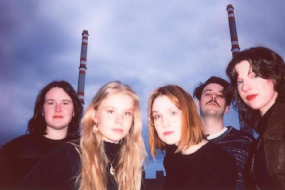 fullmoonzine.cz