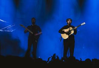 2 Lewis_Capaldi (3)