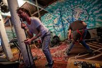 23_The Gluts